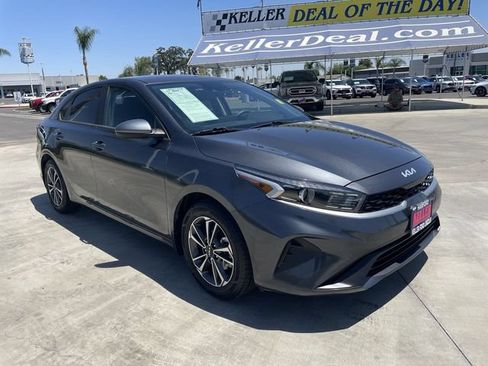 Used 2023 Kia Forte LXS FWD image 2