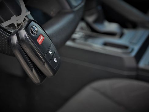 Used 2024 Toyota Tacoma SR image 14