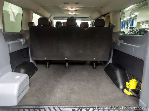 Used 2016 Ford Transit 150 XL image 22