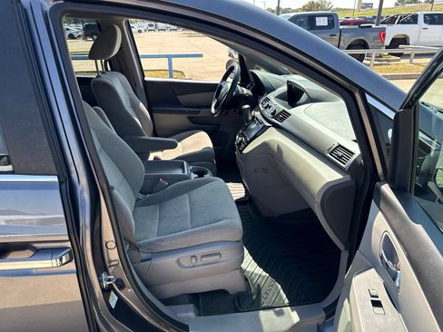 Used 2016 Honda Odyssey EX image 14