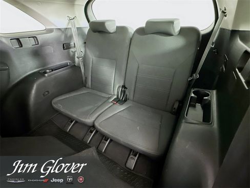 Used 2020 Kia Sorento LX image 17
