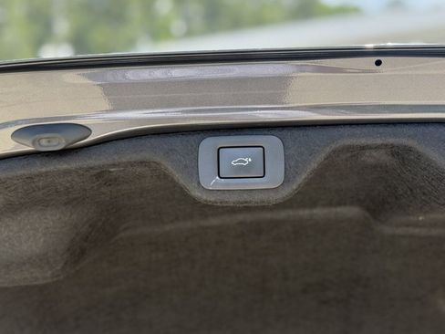 Used 2025 Lexus ES 350 Ultra Luxury FWD image 22
