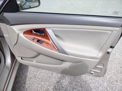 Used 2009 Toyota Camry FWD image 22