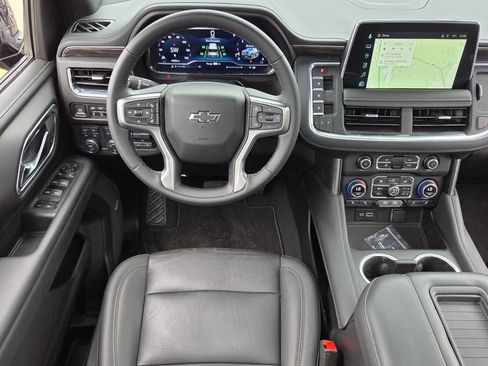 Used 2023 Chevrolet Tahoe Z71 w/ Z71 Off-Road Package AWD/4WD image 16