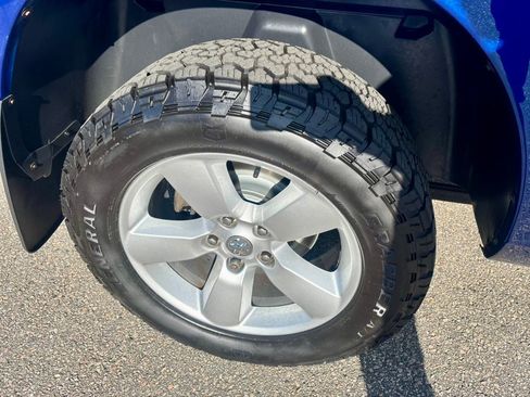Used 2014 RAM 1500 Express image 24