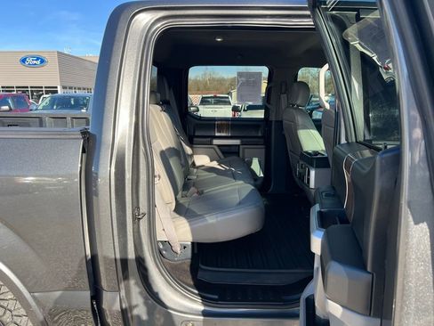 Used 2018 Ford F150 Lariat image 19