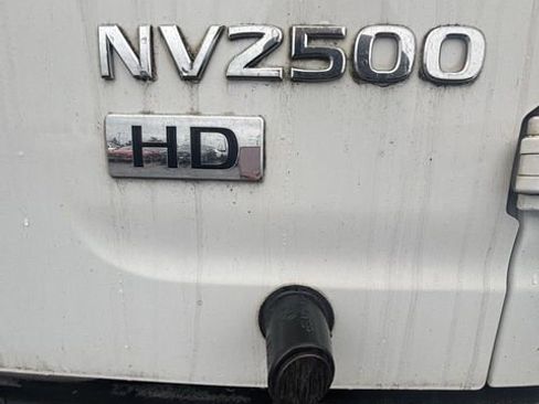 Used 2012 Nissan NV 2500 SV w/ Side Curtain Airbag Pkg image 7