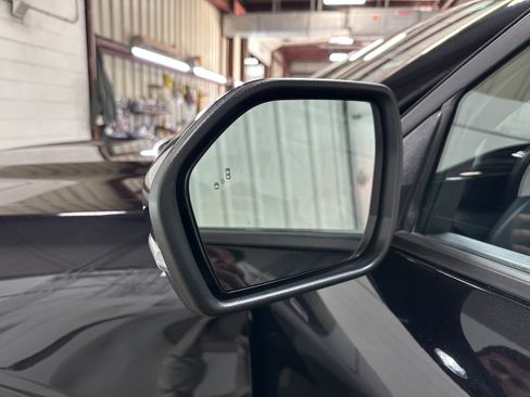 Used 2025 Ford Explorer ST-Line image 32