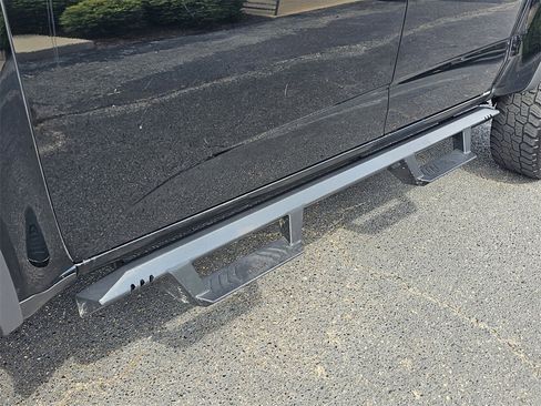 Used 2022 Chevrolet Colorado ZR2 image 28