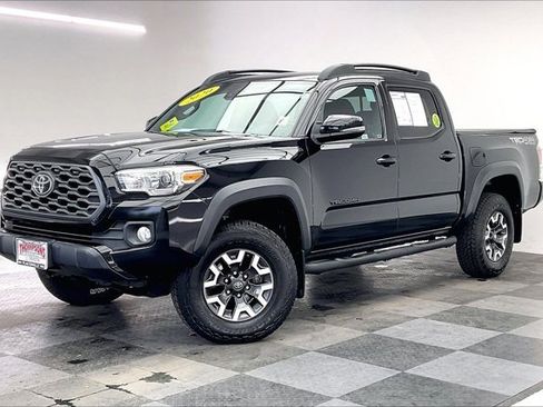 Used 2020 Toyota Tacoma TRD Off-Road image 12