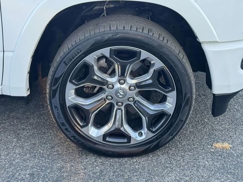 Certified 2022 RAM 1500 Limited image 6