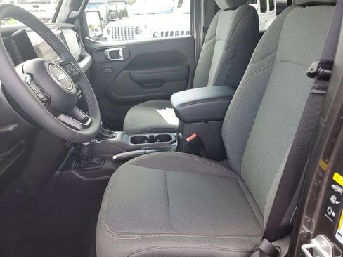 Certified 2025 Jeep Wrangler Unlimited Sport AWD/4WD image 15