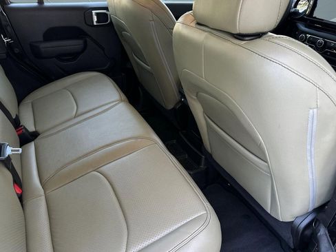 Used 2024 Jeep Wrangler Sport S w/ LED Headlamp & Fog Lamp Group image 29