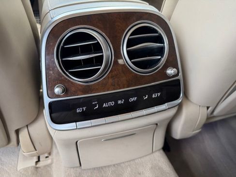 Used 2017 Mercedes-Benz S 550 Sedan image 13