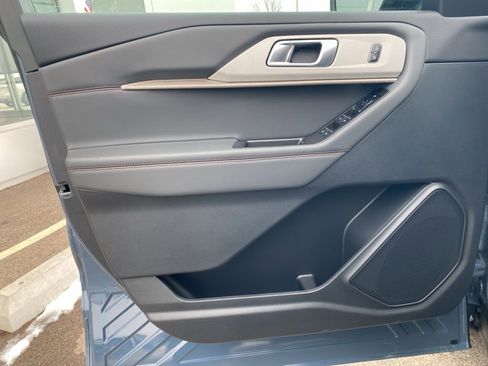 New 2026 Ford Explorer Active w/ Active Comfort Package image 21