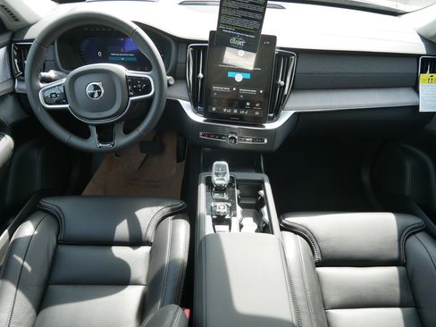 New 2026 Volvo XC90 T8 Ultra w/ Lounge Package AWD/4WD image 7