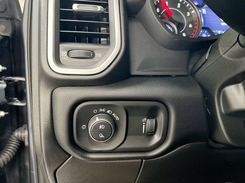 New 2026 RAM 2500 Big Horn AWD/4WD image 19