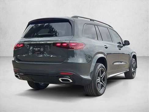 New 2026 Mercedes-Benz GLS 450 4MATIC image 2