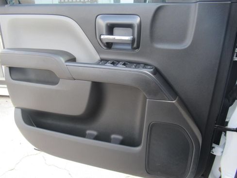 Used 2017 Chevrolet Silverado 1500 Custom w/ Custom Convenience Package RWD image 20