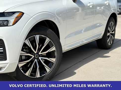 Certified 2023 Volvo XC60 B5 Core image 9