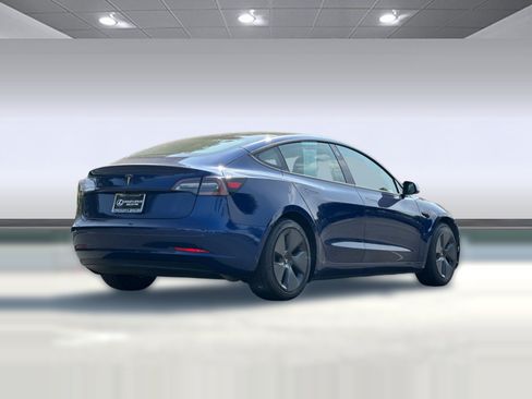 Used 2021 Tesla Model 3 Standard Range Plus RWD image 8