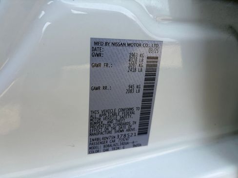 Used 2025 Nissan Altima 2.5 SV image 29