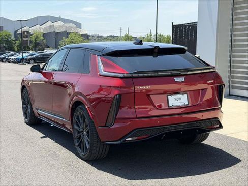 Used 2026 Cadillac Lyriq V AWD/4WD image 5