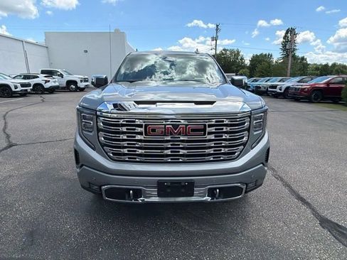 Used 2024 GMC Sierra 1500 Denali AWD/4WD image 8