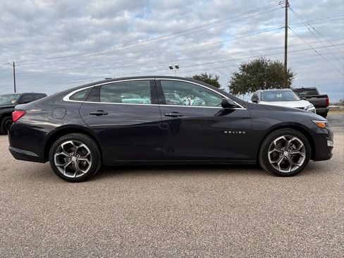 Used 2023 Chevrolet Malibu LT image 4
