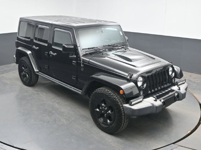 Used 2015 Jeep Wrangler Unlimited Sahara AWD/4WD image 32