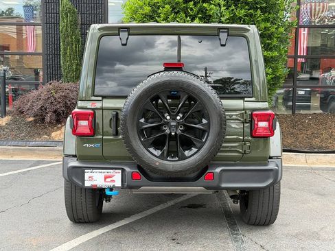 Used 2023 Jeep Wrangler Unlimited Sahara w/ Cold Weather Group AWD/4WD image 14