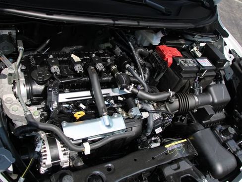Certified 2025 Nissan Versa SR w/ Trunk Package FWD image 31