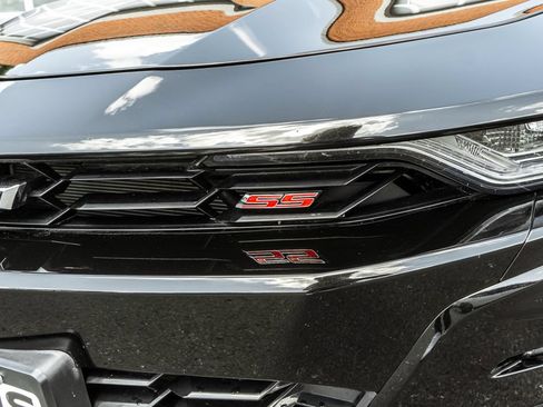 Used 2022 Chevrolet Camaro SS RWD image 34