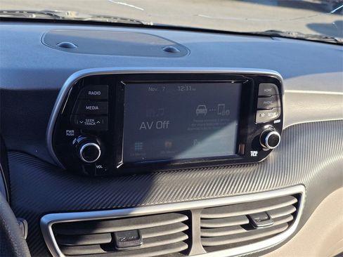 Used 2019 Hyundai Tucson SE image 29