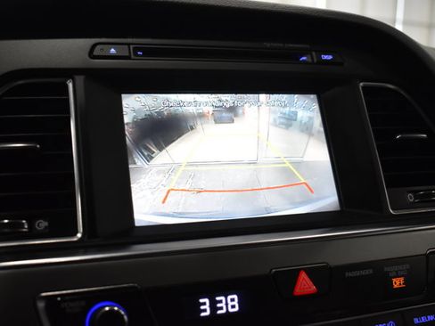 Used 2017 Hyundai Sonata SE image 20