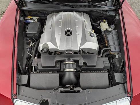 Used 2004 Cadillac XLR RWD image 45