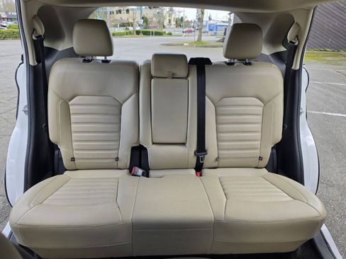 Used 2015 Ford Edge SEL w/ Equipment Group 201A AWD/4WD image 11