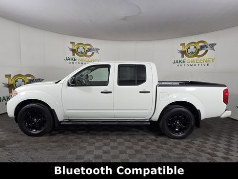 Used 2021 Nissan Frontier SV w/ Midnight Edition Floor Mats image 4