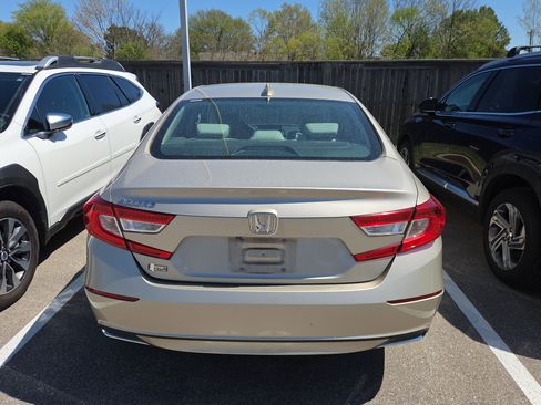 Used 2018 Honda Accord EX-L image 6