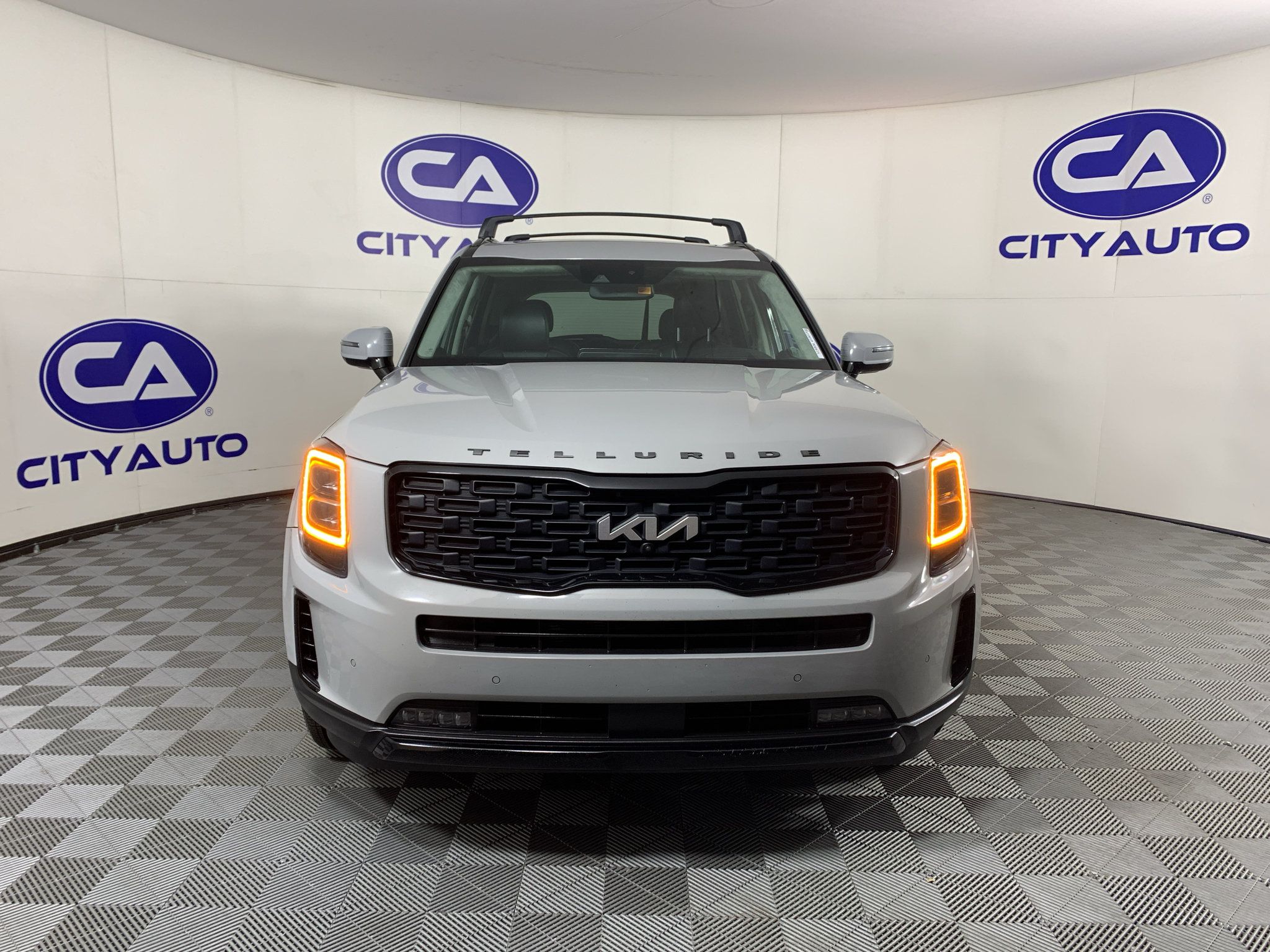 Used 2022 Kia Telluride SX w/ SX Prestige Package AWD/4WD image 9