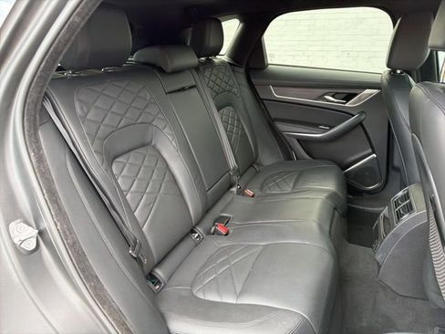 Used 2022 Jaguar F-PACE S AWD/4WD image 11