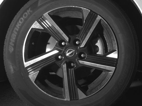 Used 2025 Nissan Sentra SV FWD image 13