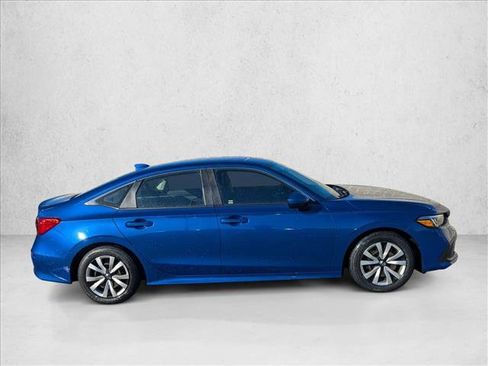 Used 2023 Honda Civic LX image 4