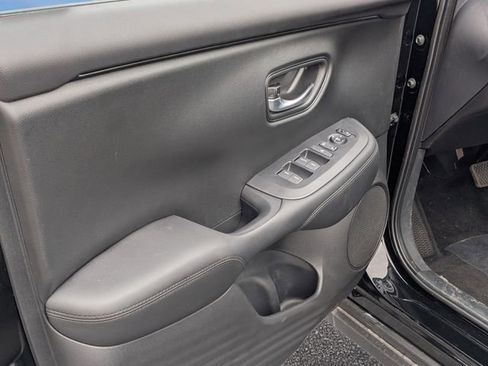 New 2026 Honda HR-V LX image 12