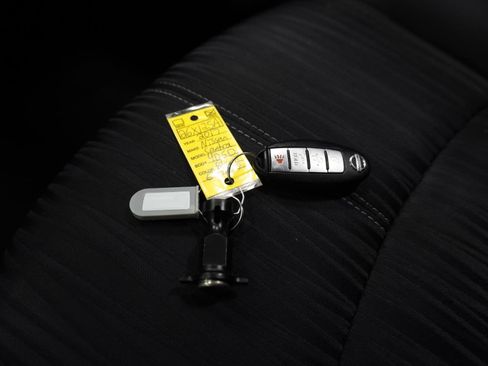 Used 2017 Nissan Sentra SV image 30