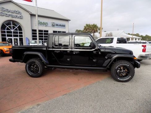 New 2026 Jeep Gladiator Willys image 3