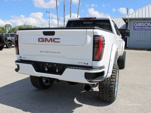 Used 2025 GMC Sierra 2500 AT4 w/ AT4 Premium Plus Package AWD/4WD image 12