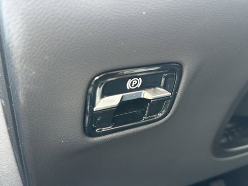 Certified 2024 Mercedes-Benz E 350 4MATIC Sedan image 36