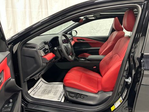 Used 2025 Toyota Camry XSE image 10