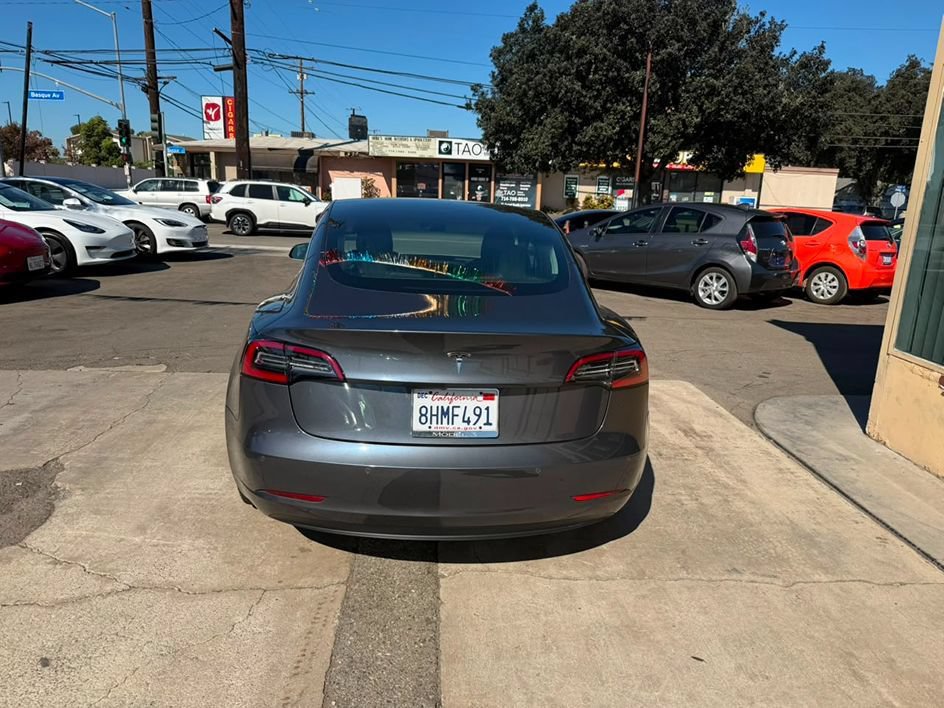 Used 2018 Tesla Model 3 Mid Range RWD image 8